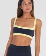 Form sports bra Blue Size M Photo 0