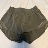 Lululemon Shorts Hotty 2.5" Photo 0