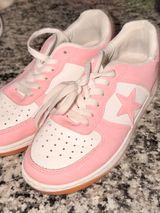 Women’s Pink and White Star Detail Sneakers Photo 0