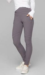 Athleta Mid Rise Highline Hybrid Summiter Tight Pant 6 Photo 0