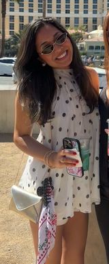 White polka dot top Photo 0