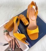 Bamboo Yellow Milestone Croc Accent Ankle Strap Chunky Block Heel Sandals Size 10 Photo 0
