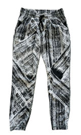 Lululemon Jet Crop Full-On Luon Heat Wave White‎ Black Jogger Pants 4 Photo 0
