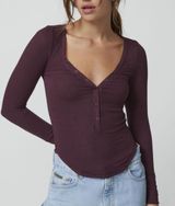Long-sleeve Top Photo 0