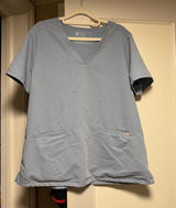FIGS Casma Three-Pocket Scrub Top Women’s Large Dusty Blue Photo 0