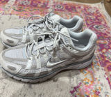 Nike Sneakers Photo 0