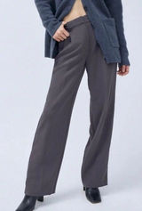 Aritzia Wilfred the Effortless Pant Crepette in Elegant Charcoal Photo 0