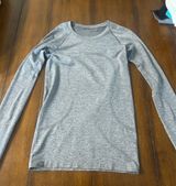 Swiftly Lululemon Long Sleeve Tech 2.0 Photo 0
