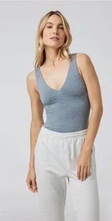 NWT Vuori Halo Bodysuit size Medium Photo 0