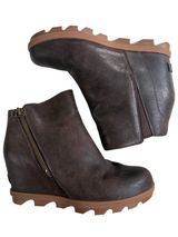EUC Sorel Leather Joan of Arctic ll Wedge Boots Brown Size 7.5 Photo 0