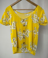 Abercrombie‎ & Fitch Yellow Floral Short-Sleeve Top Button Accent Size XS Photo 0