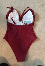 Baiting Suit Photo 0