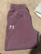 Under Armour Sweatpants Photo 0