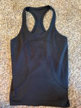 Black Lululemon Tank Photo 0