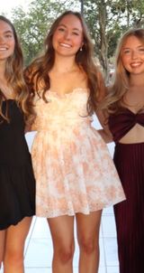 Boutique Semi-Formal Dress Photo 0