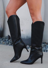 Black boots Photo 0