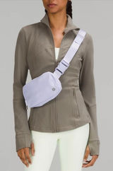 NWT Lululemon pastel powder blue looks periwinkle/lilac 1L‎ everywhere be… Photo 0