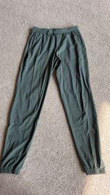 Men’s lululemon green joggers Photo 0