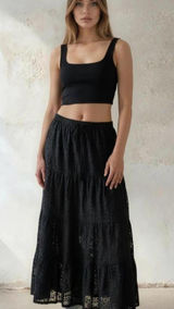 Women's Black Skirt Size undefined Photo 0