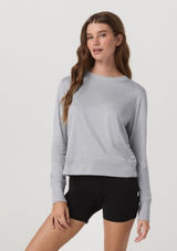 Vuori Daydream Crew in Light heather Gray Top loungewear activewear yoga Pilates Photo 0