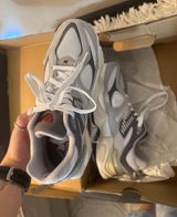 New Balance Women’s 9060 Sneakers Photo 0