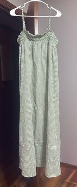 green and white stripped dress Photo 0