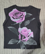 Vinyl Icons Cropped Purple Rose Graphic Tee in charcoal gray M Grunge Floral Photo 0
