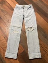 Levi’s Straight Leg Jeans Women’s Photo 0