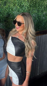 2 Piece Leather Set Photo 0