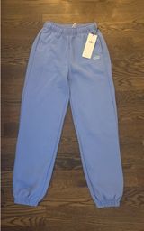Alo Sweatpants Yoga Accolade Photo 0