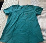 FIGS Scrub Top Photo 0