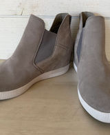 SOREL Out N About Slip-On Wedge Boot Women’s Grey White Size US 8.5M/UK 6.5M NEW Photo 0