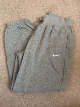 Grey Nike Sweatpants Photo 0