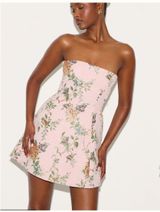 Pretty Little Thing Dress Photo 0