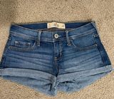 Short Shorts Photo 0