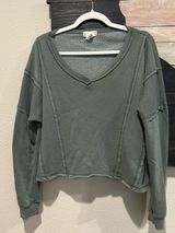 Altar'd State Green Raw Hem Waffle Knit Pullover Oversized Cropped Sweatshirt Photo 0