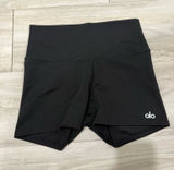 ALO Yoga biker shorts Photo 0