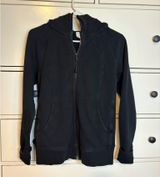 Lululemon Scuba Photo 0
