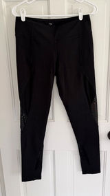 TNA Aritzia Black Mesh Panel Cropped Leggings‎ Size Large Photo 0