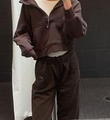 Alo Yoga Sweat Set Photo 0
