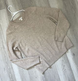 Garnet Hill Sweater cashmere v neck crew womens Tan (small) classic minimalist Photo 0