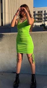 Green Dress Photo 0