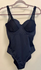 CUPSHE Black Sweetheart Ultimate Beauty One-Piece Swimsuit Large Underwire Photo 0