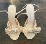 Gold Bow Heels Photo 0