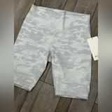 NEW Lululemon Wunder Under Short 10" *Ribbed Photo 0