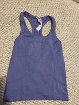 purple lululemon swiftly tech tank Photo 0