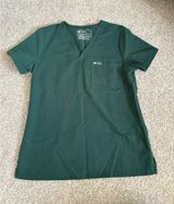 FIGS One-Pocket Top Photo 0