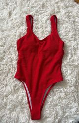High cut one piece swimsuit Red Photo 0