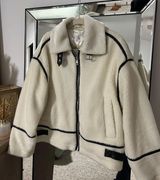 Jacket Photo 0