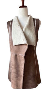 Knox Rose Y2K inspired Faux Fur Vest Photo 0